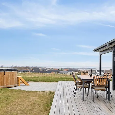Ferdine - 1-5km From The Sea By Interhome Knebel