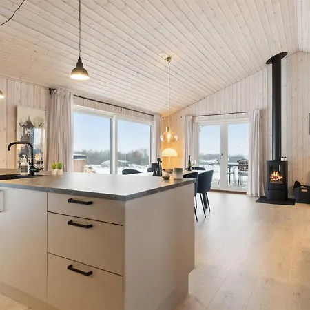 Ferdine - 1-5km From The Sea By Interhome *