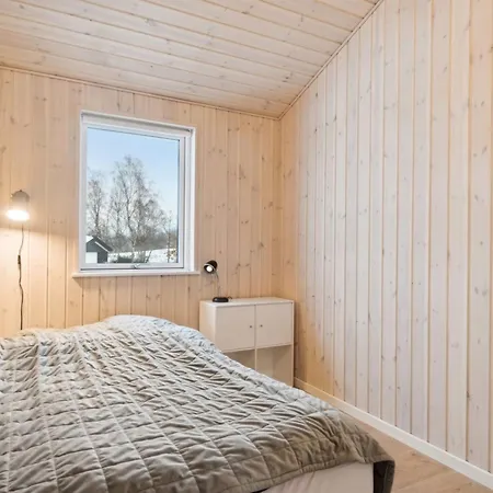 Ferdine - 1-5km From The Sea By Interhome *
